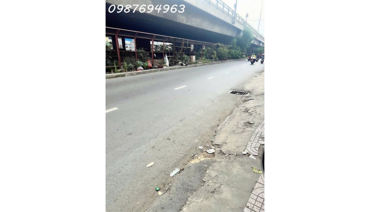 QUẬN 7, MẶT TIỀN KINH DOANH - NGANG HƠN 5Mx12.8M - ĐƯỜNG RỘNG 30M, GẦN CẦU PHÚ MỸ GIAO NGUYỄN THỊ THẬP
